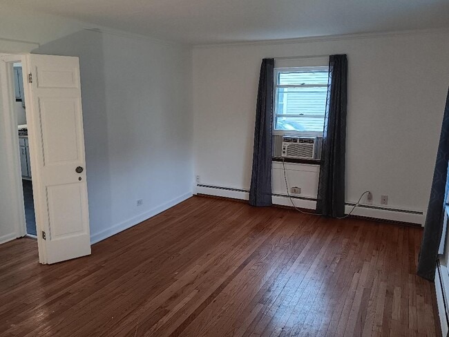 Building Photo - 14440 Kolmar Ave