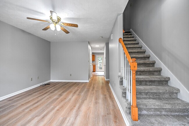 Foto del edificio - 228 Amanda Ln