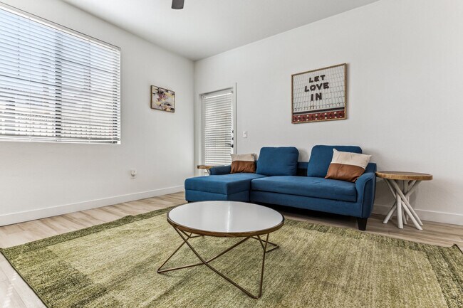 Foto del edificio - 9450 W Cabela Dr