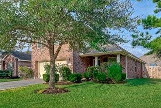 Building Photo - 6402 Black Bamboo Ln