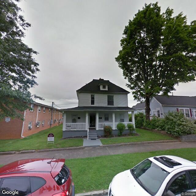 Primary Photo - 306 W Maple St