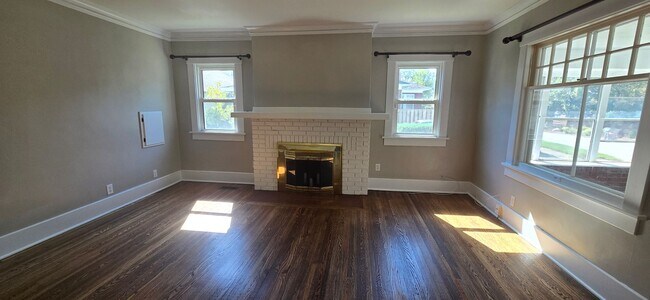 Foto del edificio - West End Home offering 3 Bedrooms, 1 bath!
