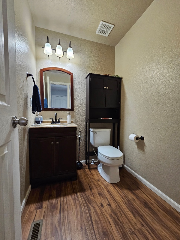 Foto del edificio - 9585 Castle Oaks Dr