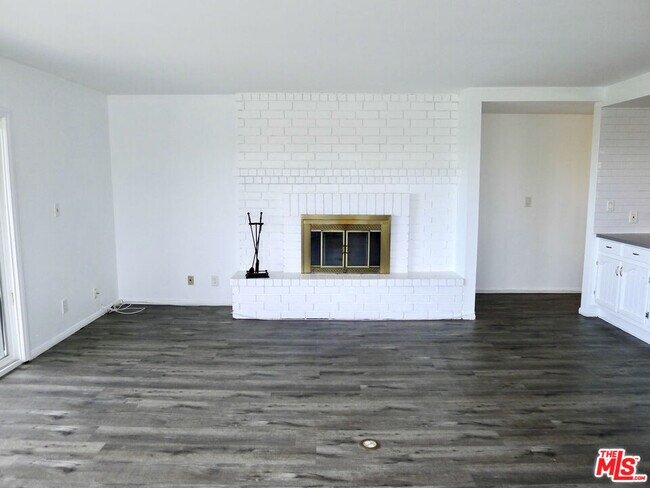 Foto del edificio - 912 W 18th St