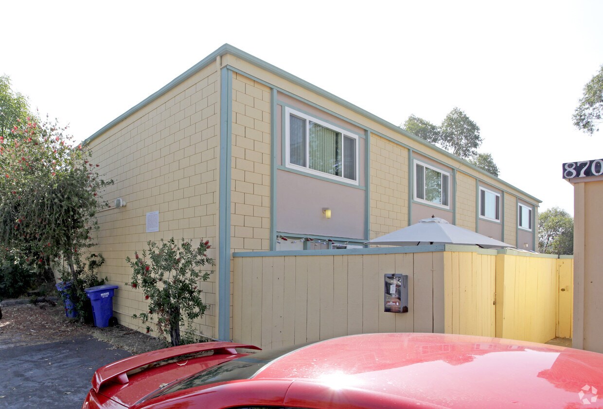 Primary Photo - 8705 Mellmanor Dr