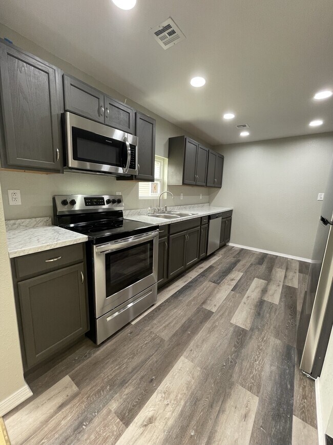 Foto del edificio - 521 S McConnell