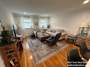 Building Photo - 59 Wyman St