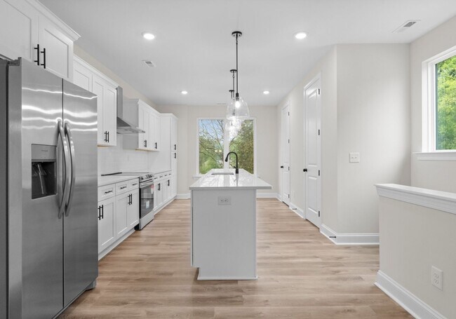 Foto del edificio - Charming 3BR Townhome in Charlotte