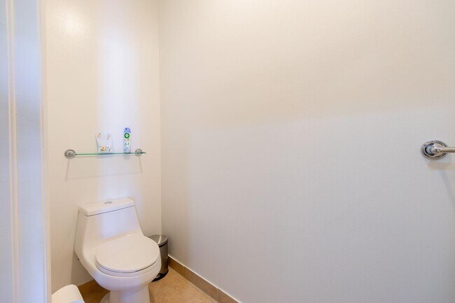 Foto del edificio - 213 River Bluff Ln