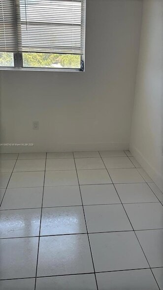 Foto del edificio - 1475 NE 125th Terrace