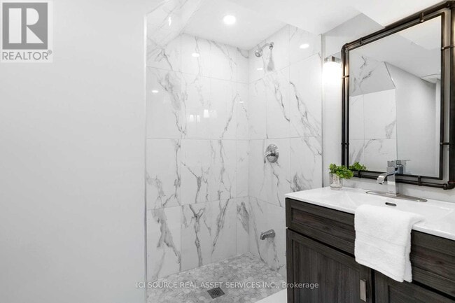 Building Photo - 411 Enfield Rd