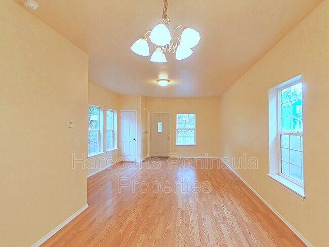 Foto del edificio - 6403 NE Fern St