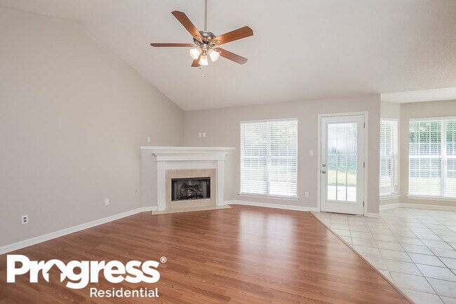 Building Photo - 6560 White Hawk Ln