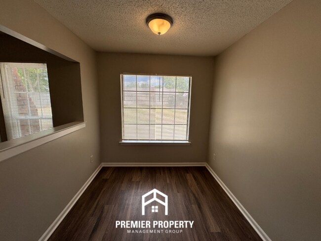 Building Photo - 6602 Beaverlodge Dr