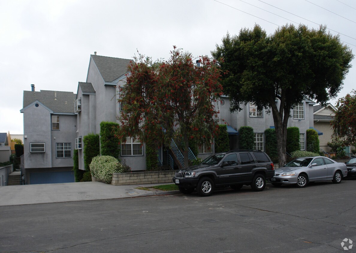 Primary Photo - 4074 Falcon Pl