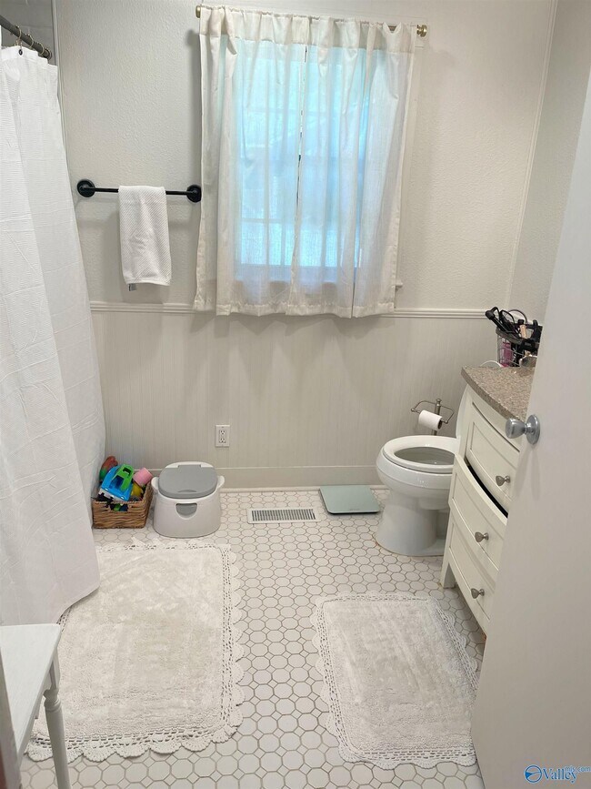 Foto del edificio - 1316 Carlisle Ave