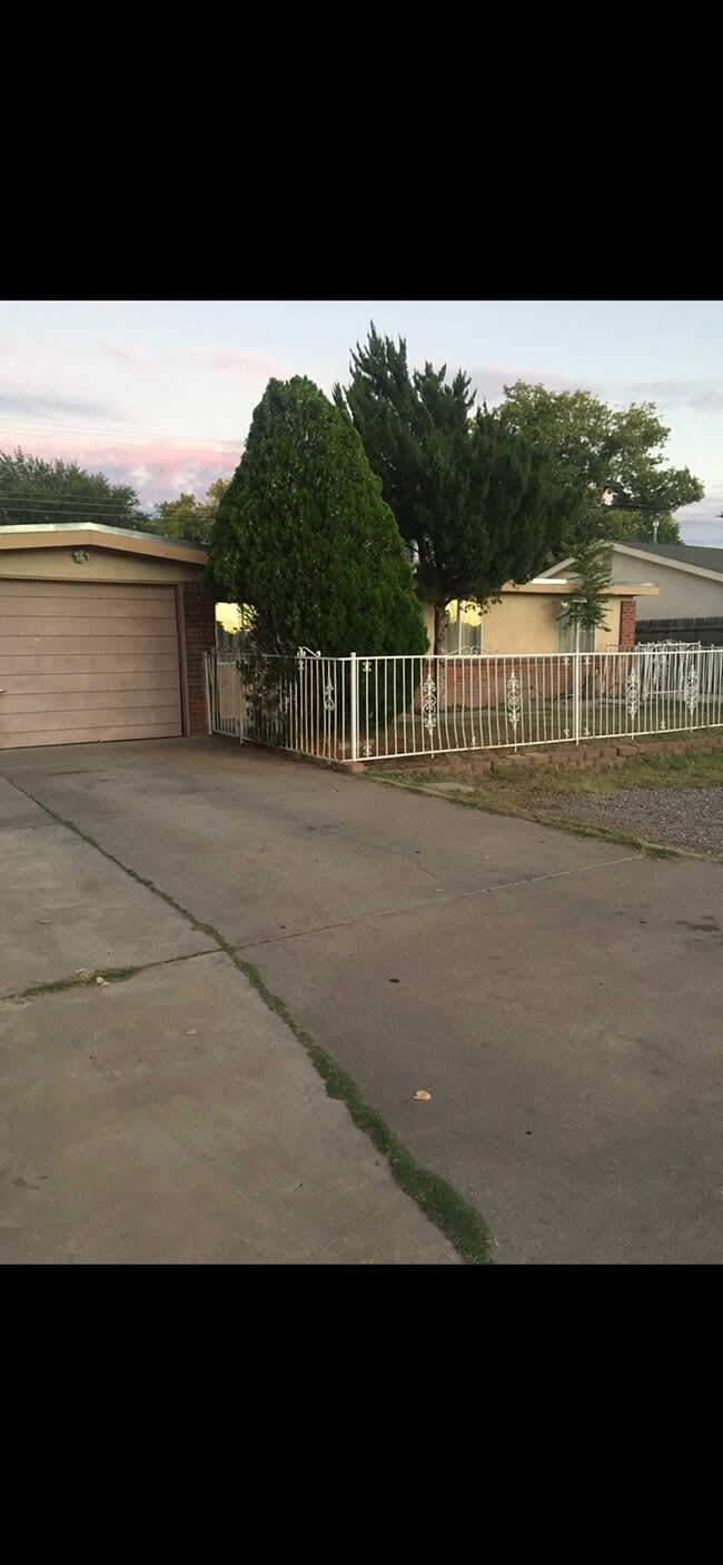 Foto del edificio - 4632 Chetwood Ln SW