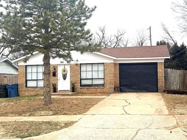 Building Photo - 301 Winding Ln