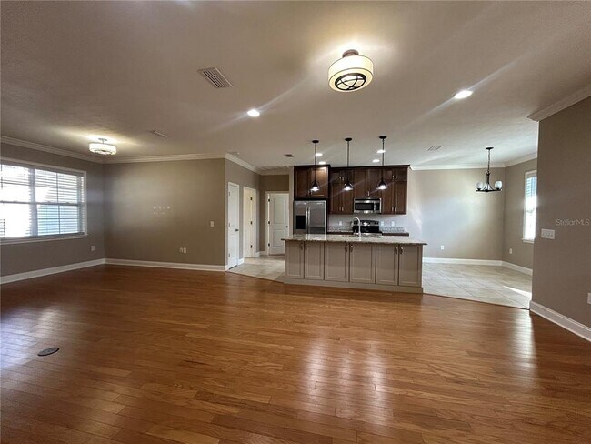 Foto del edificio - 16617 NW 194th St