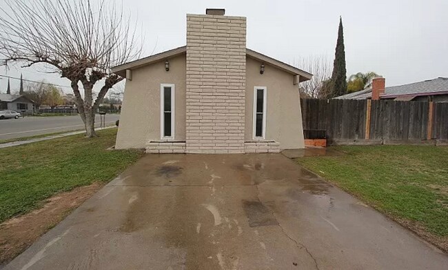 Foto del edificio - 4693 E Church Ave