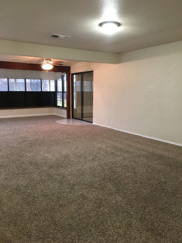 Building Photo - 7209 Meadowbrook Dr