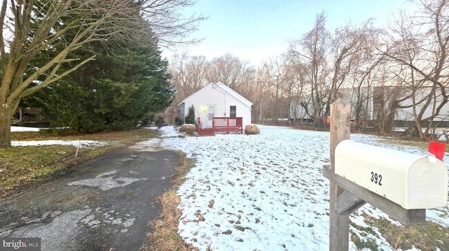 Foto del edificio - 392 Lafferty Ln