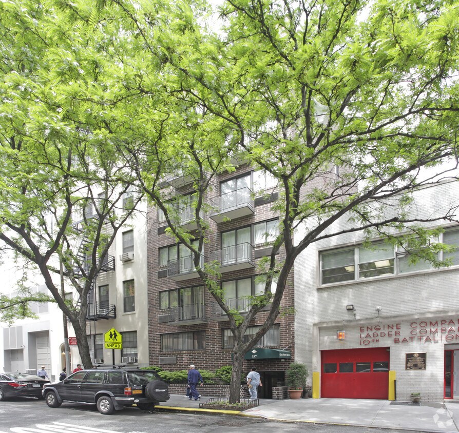 Primary Photo - 157 East 85th Street