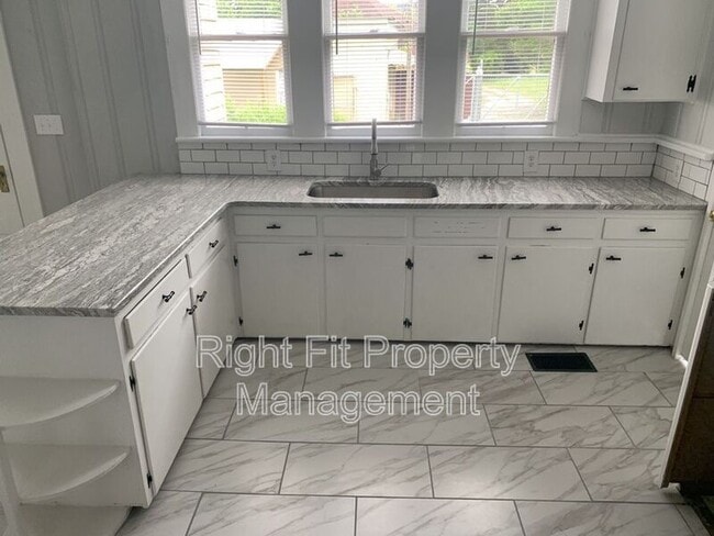 Foto del edificio - 2012 6th Ave