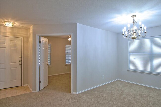 Foto del edificio - 12217 Kilmartin Ln