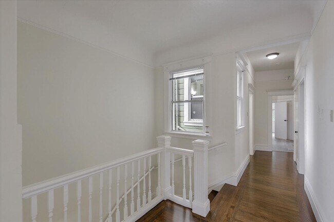 Foto del edificio - 1340-1342-1342 12th Ave