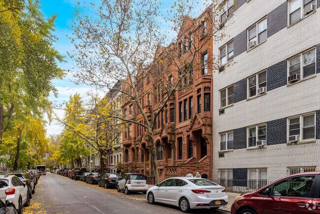 Foto del edificio - 140 W 74th St