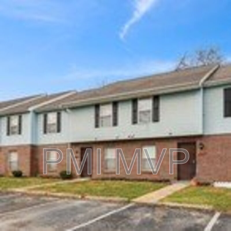 Foto principal - 3289 E Mound St