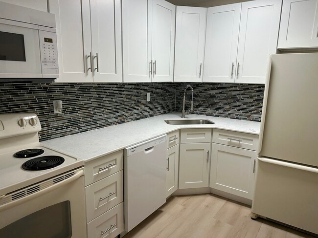 Building Photo - 113 Cluff Crossing Rd