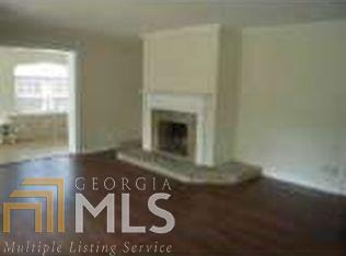 Building Photo - 1137 Fountain Dr SW