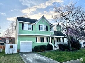 Building Photo - 444 Mountain Lake Dr