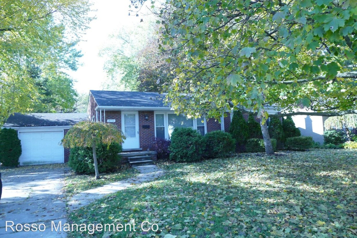 Primary Photo - 2 br, 1 bath House - 2711 CROOKS ROAD