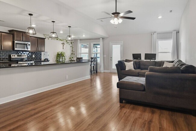 Foto del edificio - 2909 Darrow Rd