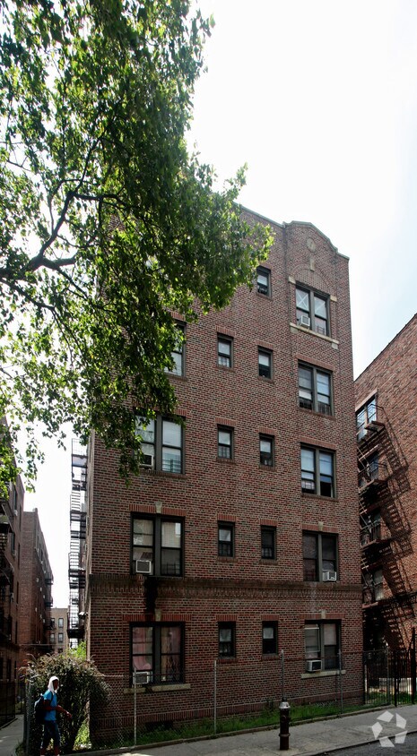 35-48 95th Street - 35-48 95th St