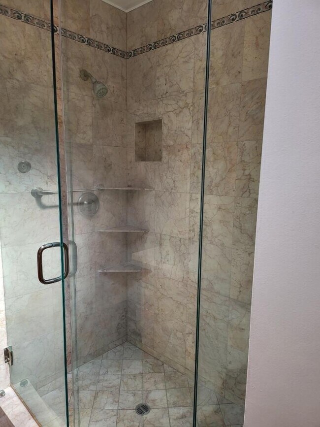 Master Bathroom - 14451 Benefit St