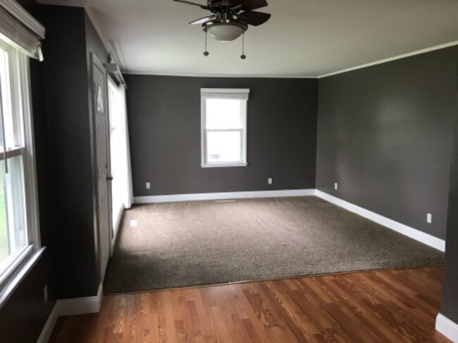 Foto del edificio - 10400 Albany St