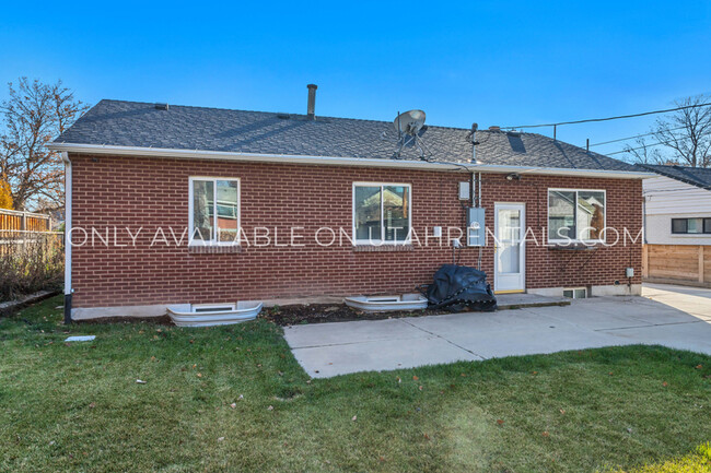 Building Photo - 2163 E 1700 S