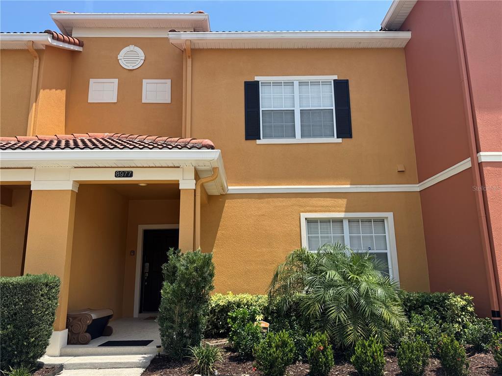 Foto principal - 8977 Coco Palm Rd