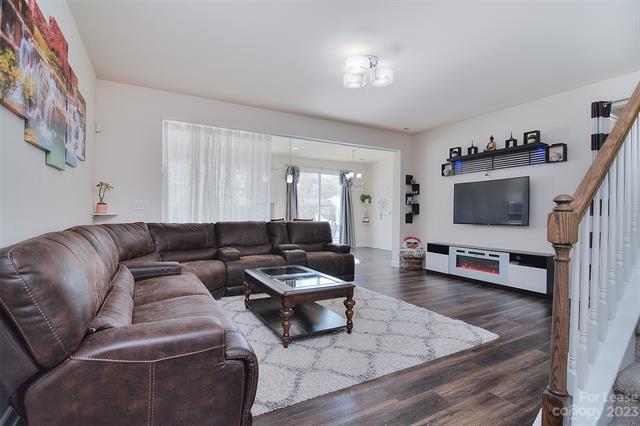 Building Photo - 9245 Glenburn Ln
