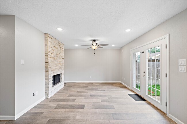 Building Photo - 14256 Misty Meadow Ln