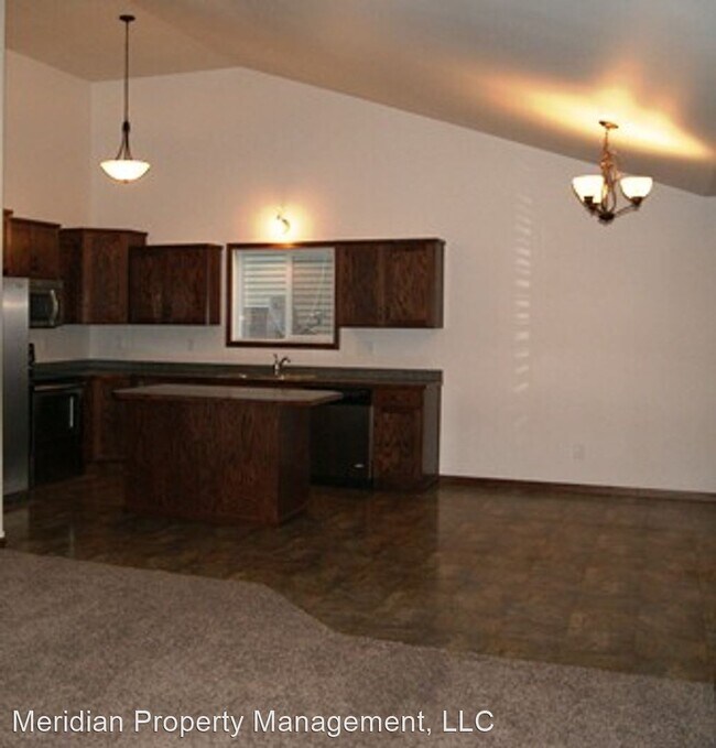 Building Photo - 3 br, 3 bath House - 6002 57th Ave S