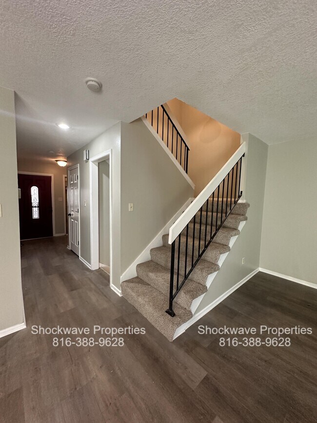 Building Photo - 12216 Holmes Ln