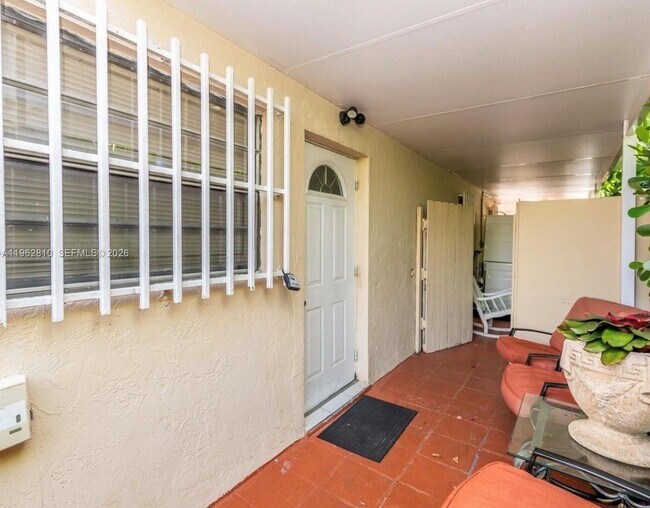 Foto del edificio - 2820 SW 95th Ave