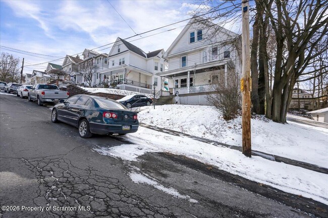 Foto del edificio - 1026 Fairfield St