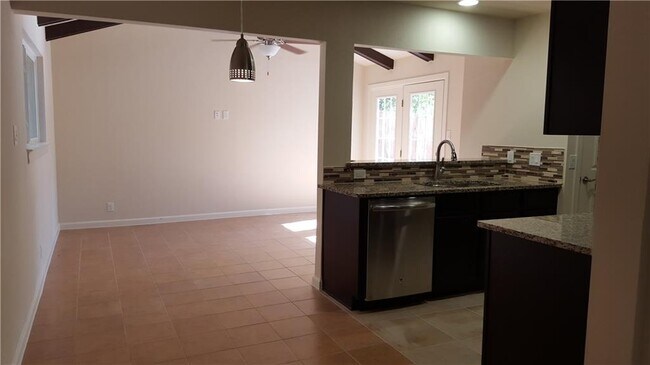 Foto del edificio - 2507 Glen Springs Way