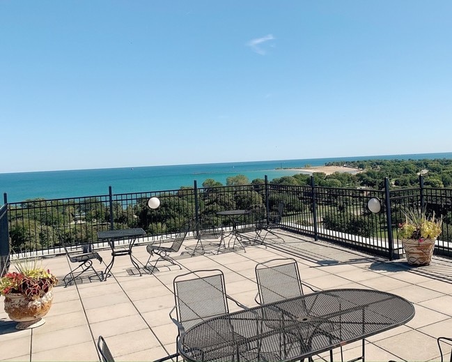 Deck - 4970 N Marine Dr